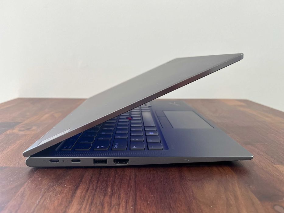 ThinkPad X1 Yoga Gen 6 - i5-1145G7/16GB RAM/256GB NVMe/Teclado PT-PT/Bateria 100%