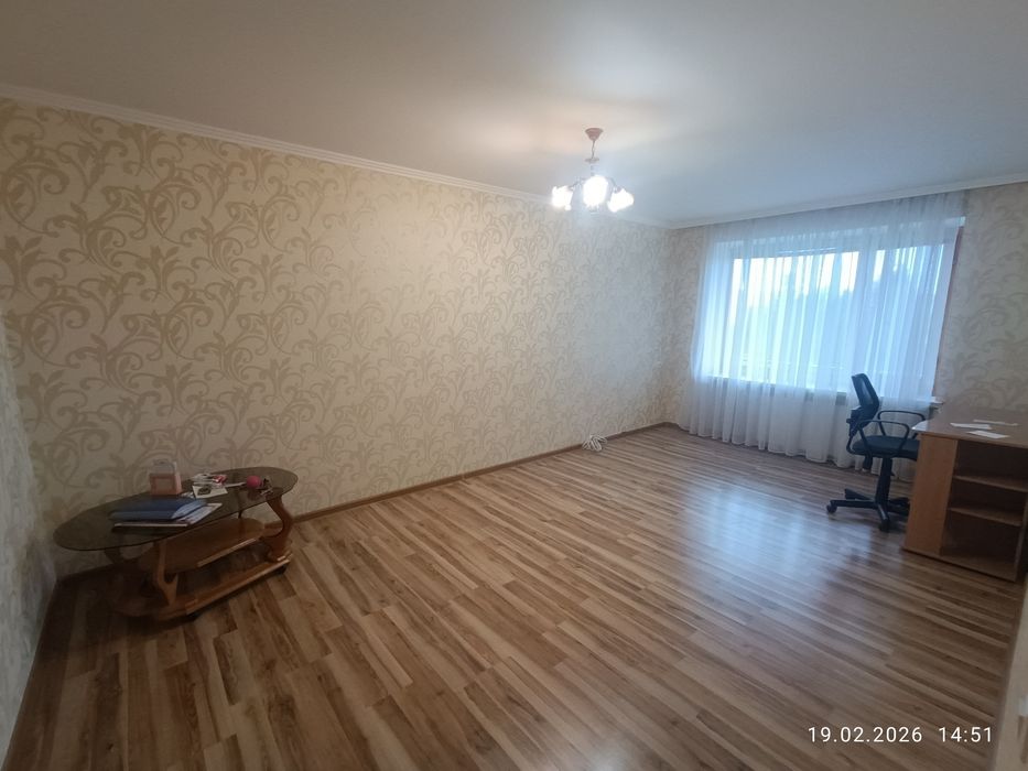 Продаж 3 кімн  Квартири ГАРНИЙ стан
