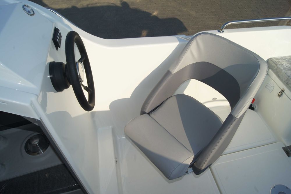 NOWA łodź motorowa scalar 525 kabinowa z wyposażeniem