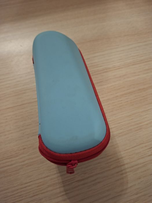 Etui do dziecięcych okularów