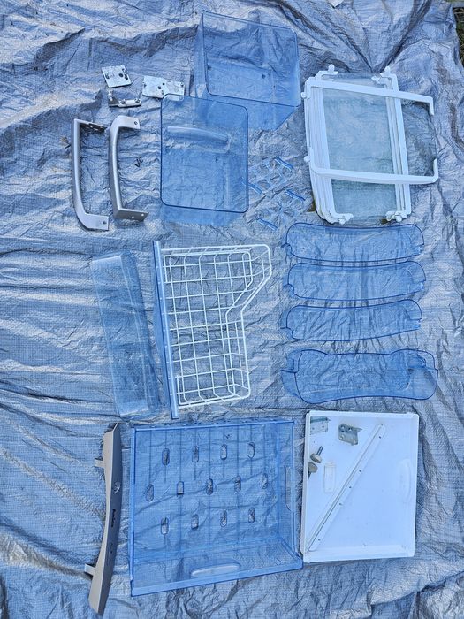 Wyposażenie lodówki Amica ACZ310iXM Półka szklana balkonik zawias
