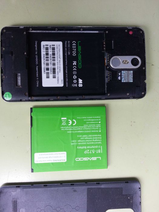 Телефон Leagoo M8 під відновлення