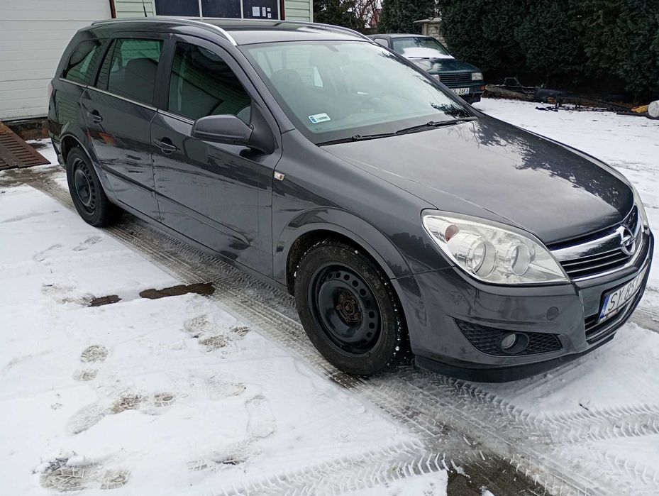Opel Astra h 1.6 2008 rok . Bez wkładu finansowego !