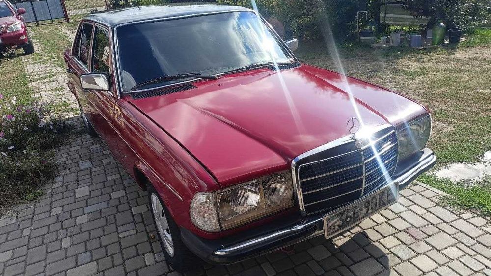 Mersedes-Benz 123