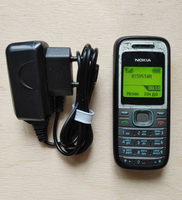 Nokia 1200 телефон