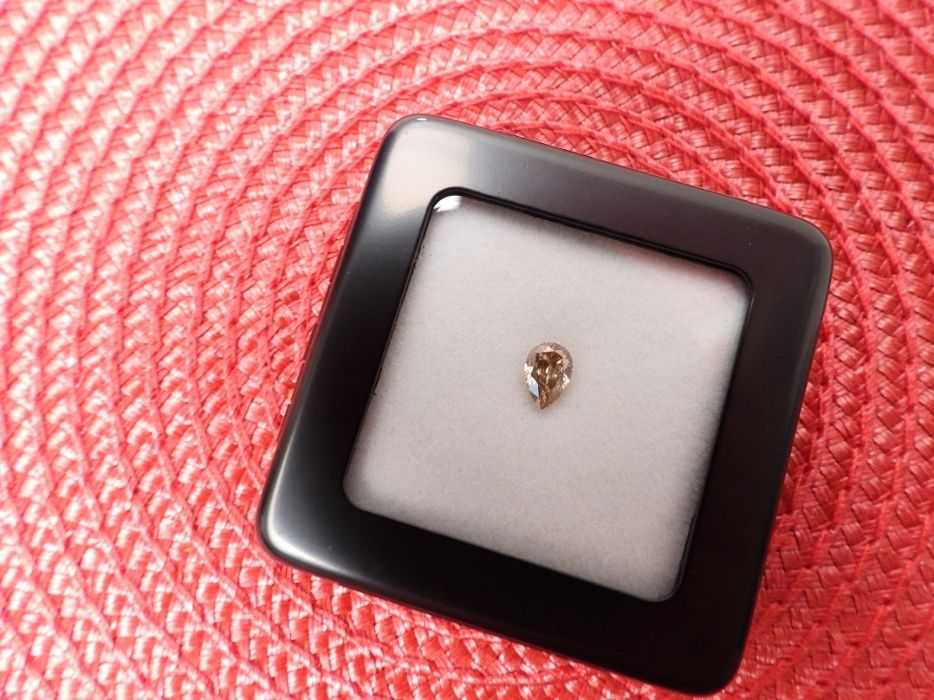 Piękny Brylant Diament 0,91 ct SI2. Certyfikat