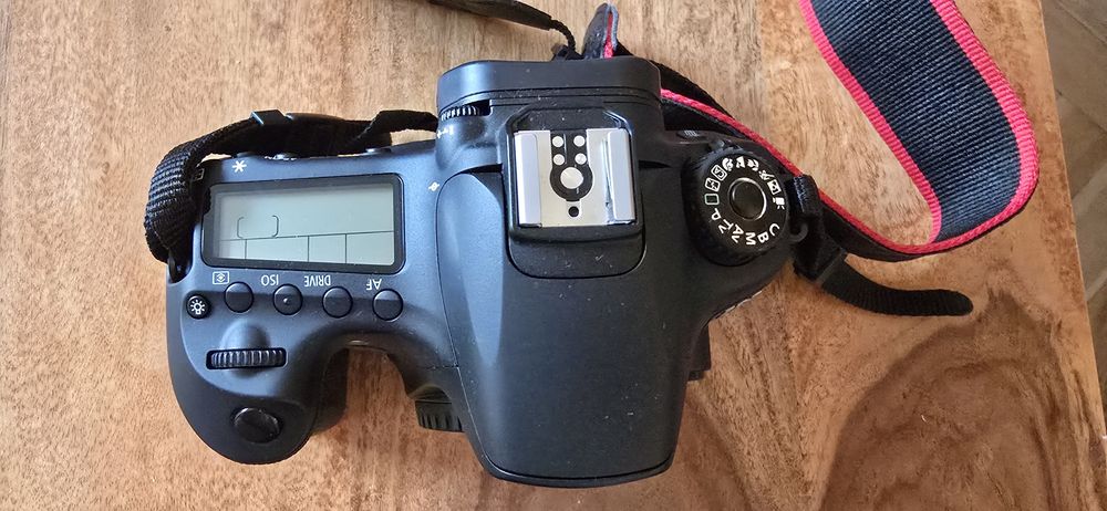 Canon 60D 8K ideał z etui Kata