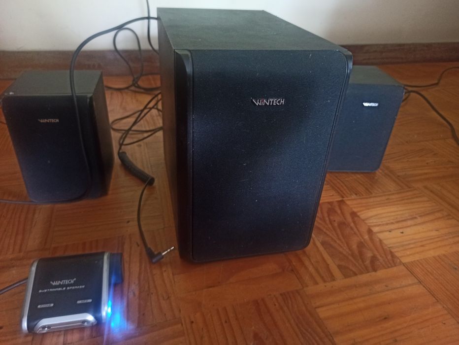 Colunas com subwoofer