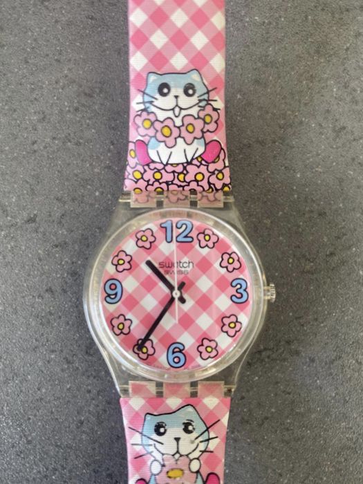 Relógio swatch rosa claro