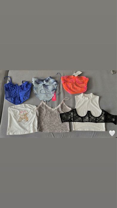 Пакет жіночих речей