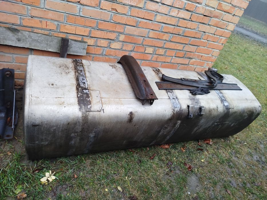 Паливний бак 850 л.