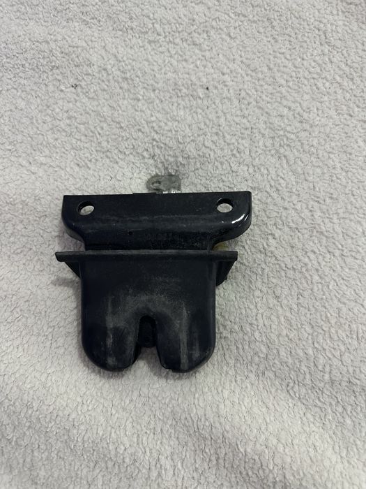 Fecho de mala audi a3
