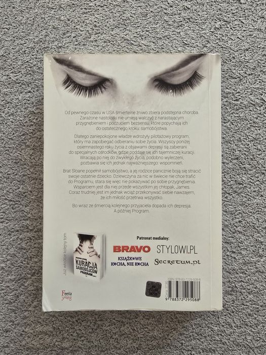 Suzanne Young "Plaga samobójców"