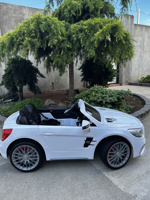 Дитячий електромобіль Mersedes SL65