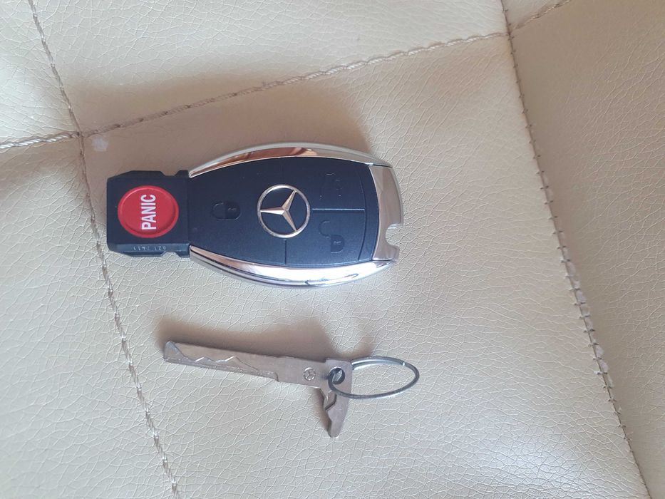 Ключ від Mercedes Benz S W221 оригінал стан
