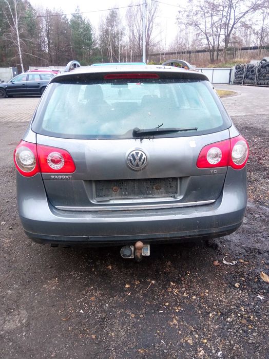 Volkswagen Passat B6 2007r 1.9TDI 105KM *NA CZĘŚCI*