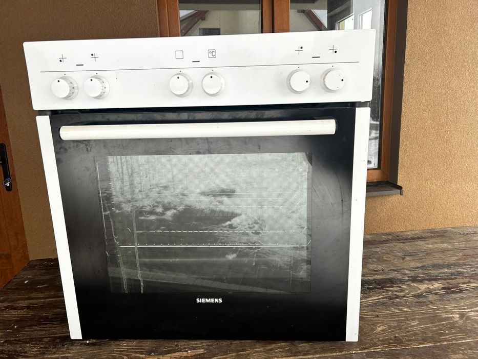 Електрична духовка  Siemens бв хороший стан