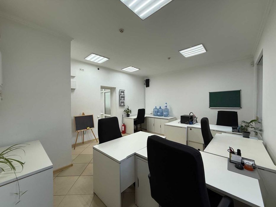 Приміщення Зелена Водоканал оренда під офіс магазин салон перукарня