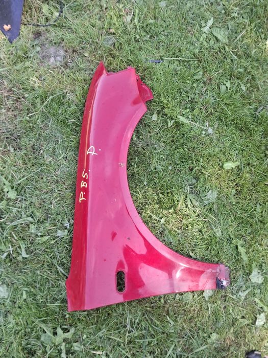 Błotnik prawy volkswagen Passat b5 LY3D kod lakieru bez rdzy