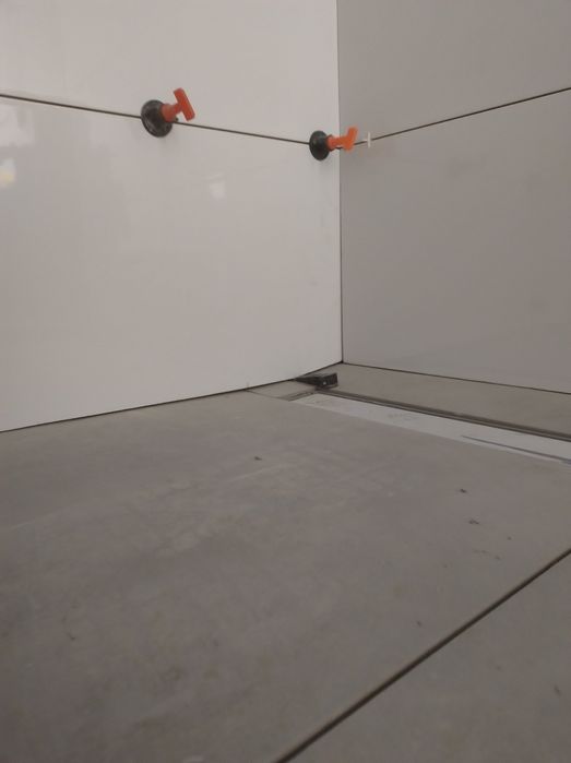 ZŁOTA dłoń budowlana. Remonty wykończeniowe, łazienki, drobne prace