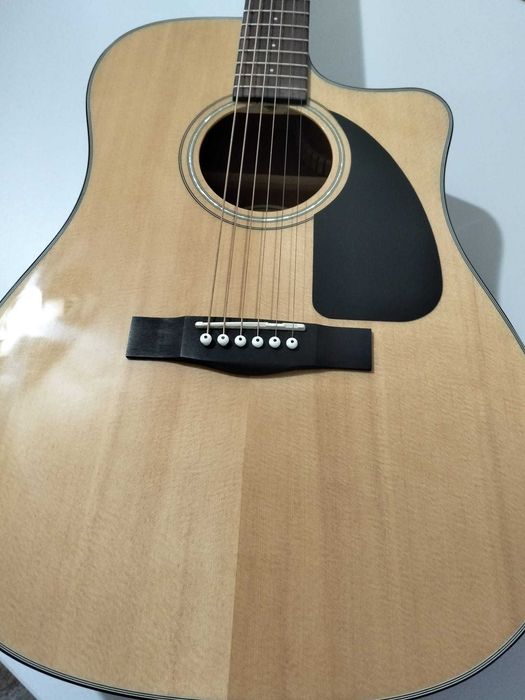Guitarra Semi Acustica Fender CD-60 CE