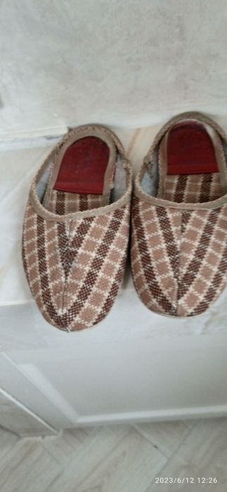 Тапки тапочки разные