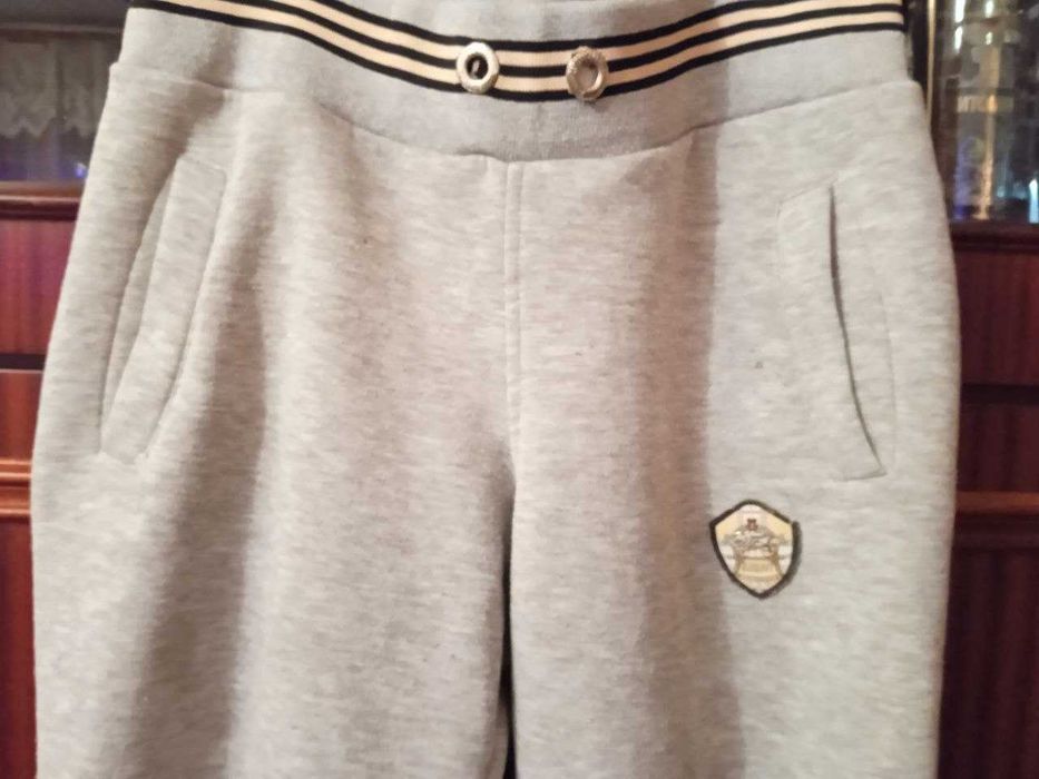 Теплi  Спортивні штани burberry