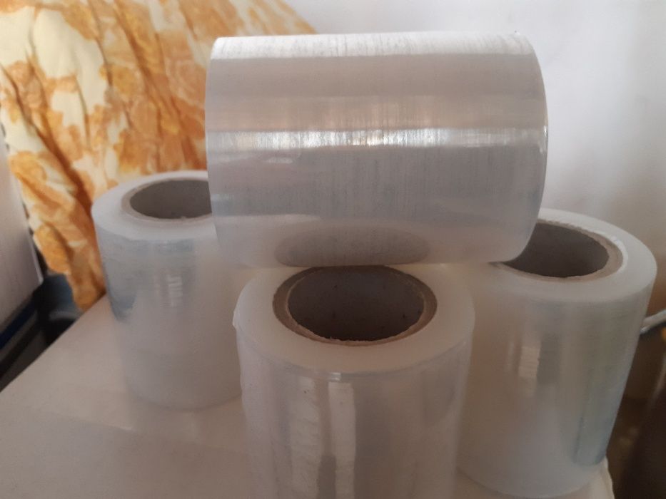 Folia stretch, strecz, transparent 3kg, tuleja250 g