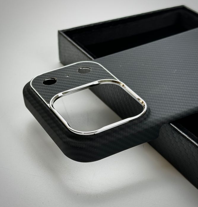 Чехол из карбона iPhone 17 Pro + Magsafe