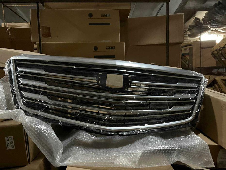 CADILLAC Бампер передний верх 2017 2018 2019 84204163