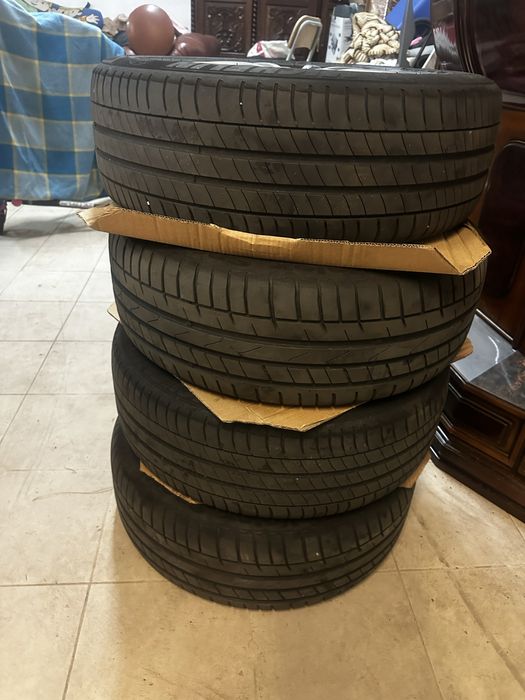 Mercedes benz Jantes originais 17” com pneus