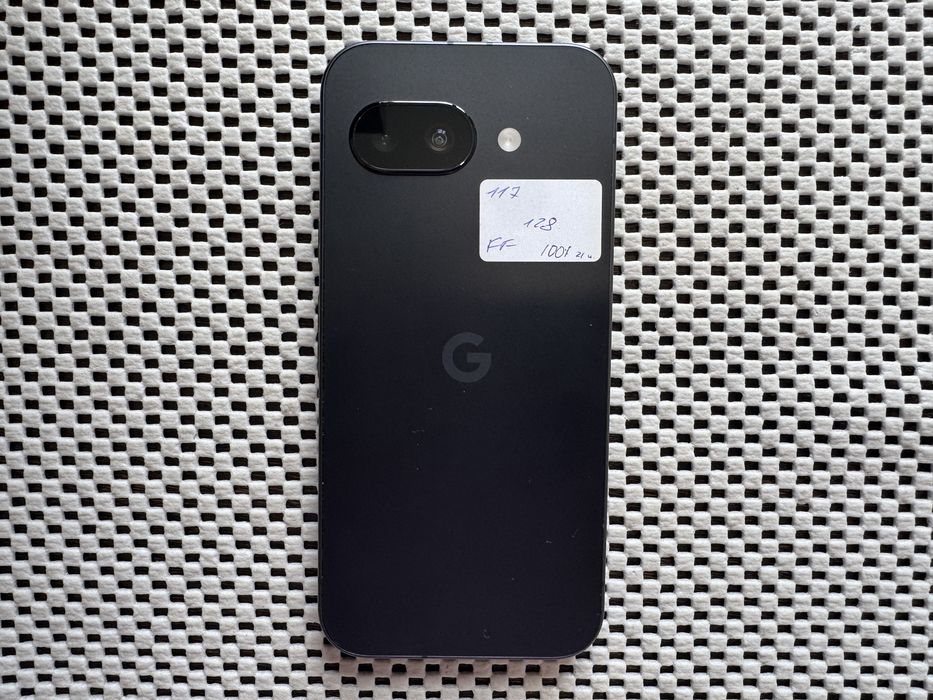 Pixel 9 128gb 100% батарея без блокування