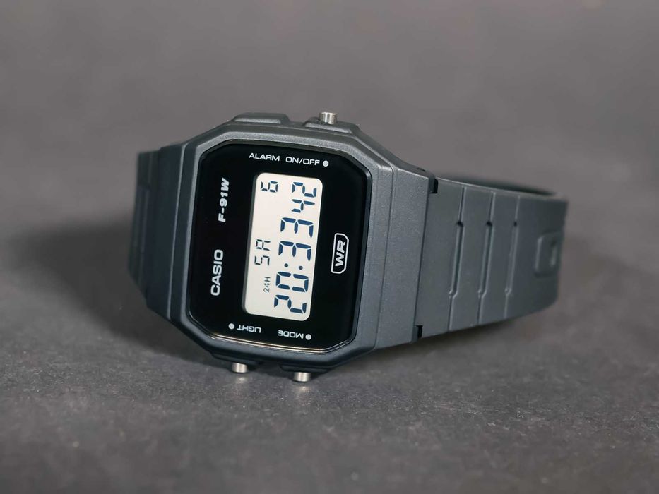 Casio F-91WB-1A Classic. Новый, с коробкой.