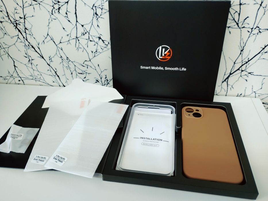 Etui na iPhone 14 max i 14 plus, szkło na ekran, NOWY!