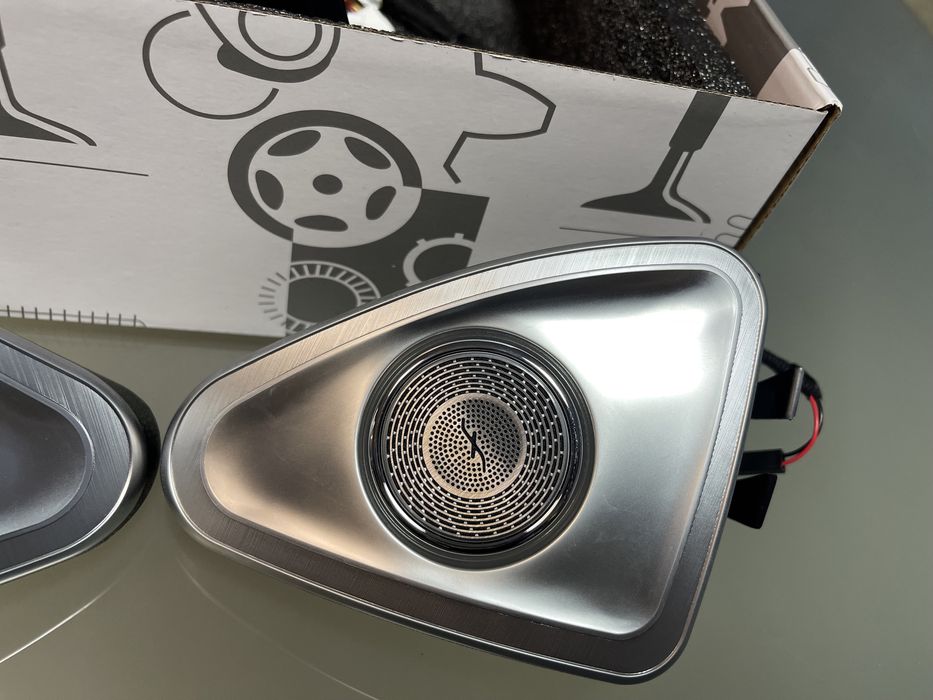 Динамики в стойки треугольники Burmester Mercedes Benz GLB X247 W247