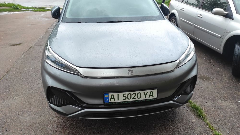 електромобіль  byd yuan plus flagship