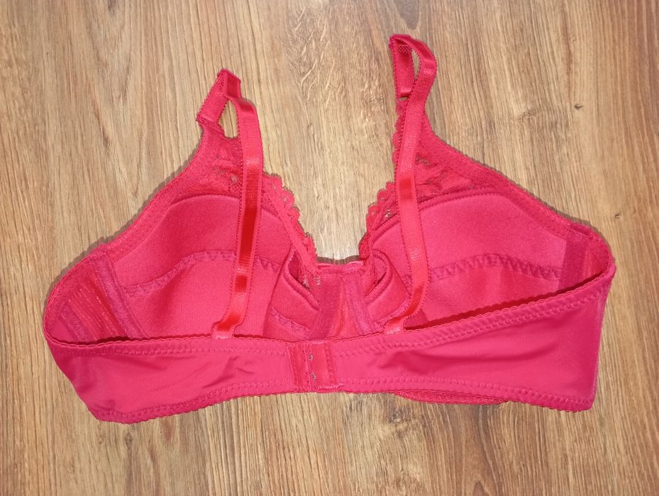 NOWY biustonosz damski 90D