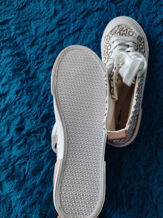 Високі кеди 2 пари