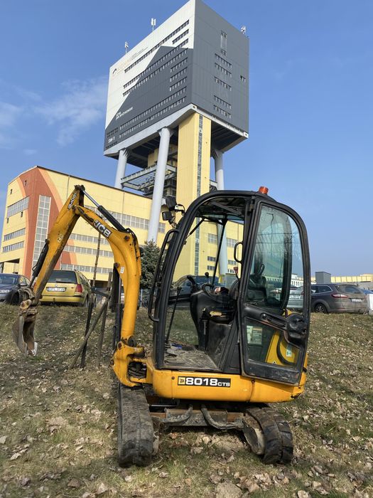 usługi minikoparka JCB 8018 cts
