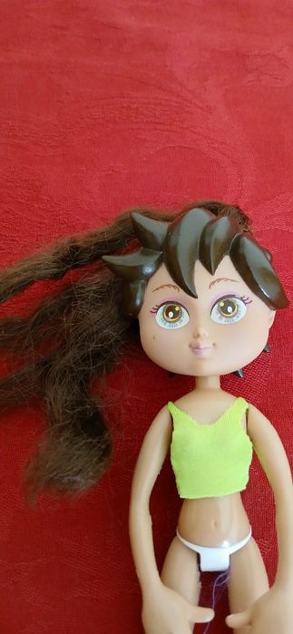 Boneca em bom.estado