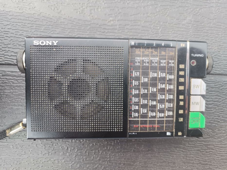 Продам японский приемник Sony