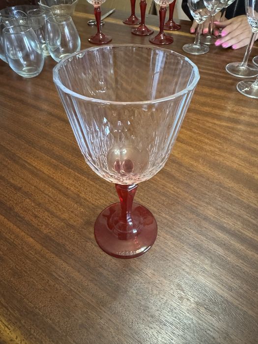 6 Copos de Vinho Pé alto