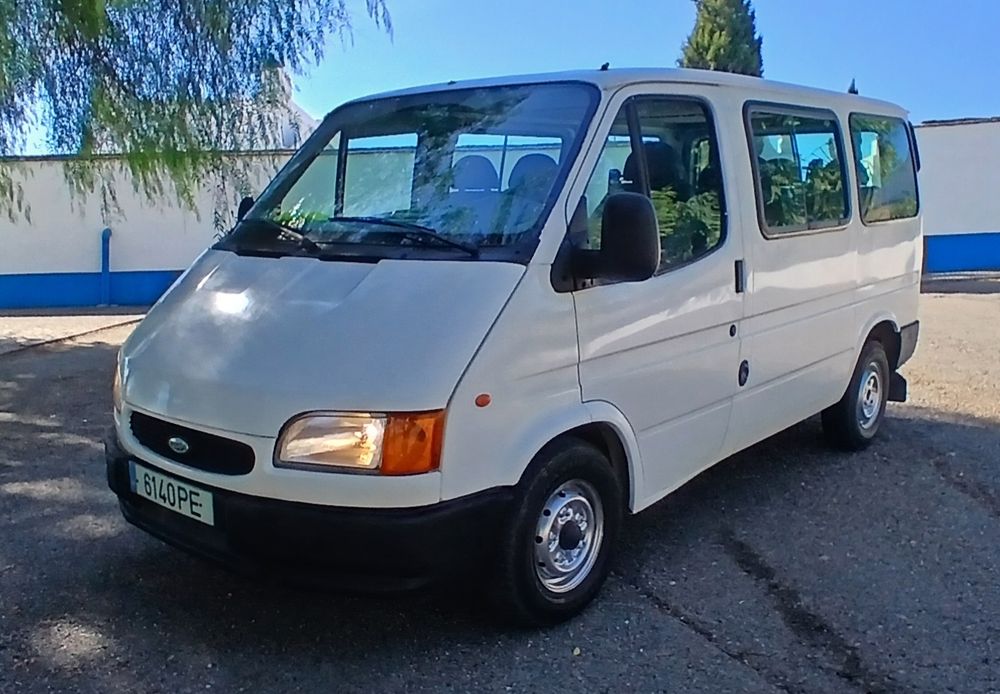 Ford Transit 9 LUGARES -00