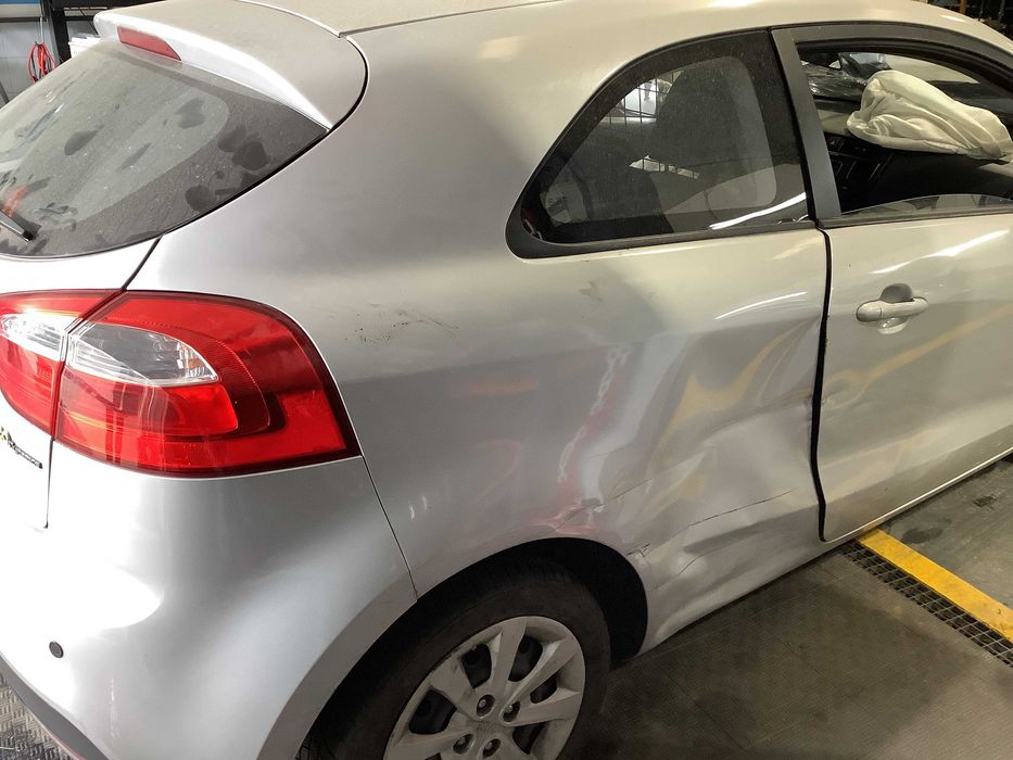 Kia Rio 3 1.1 CRDi - 2014 - Para peças