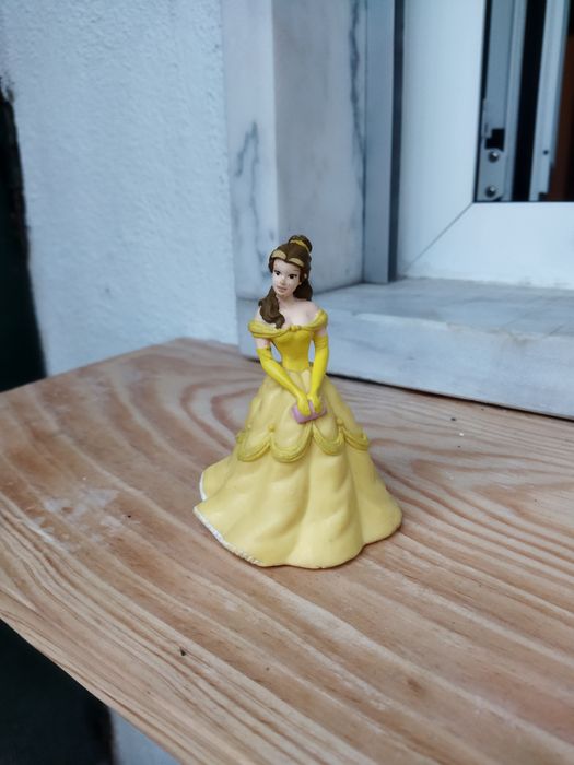 Boneca princesa bela