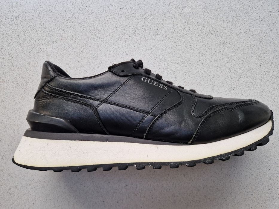Czarne buty sneakersy Guess rozmiar 42