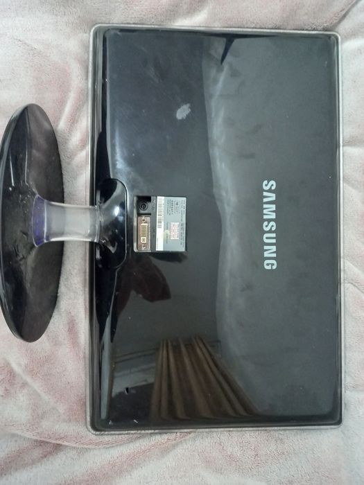 Монитор Samsung  60hz