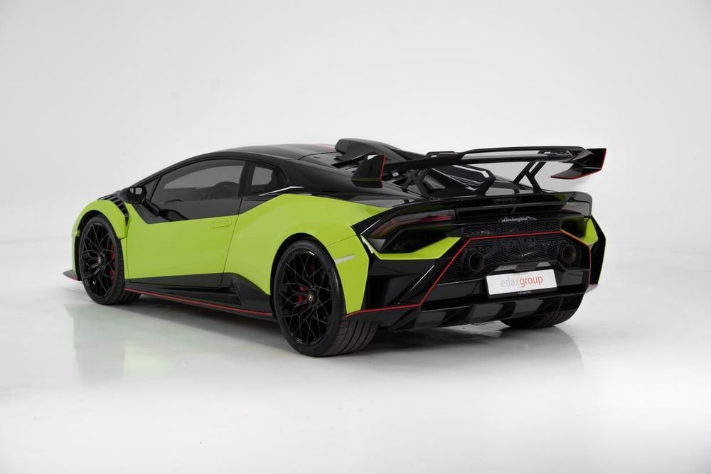 Lamborghini Huracán STO