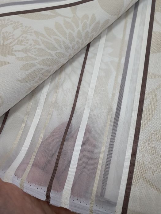 Tkanina ozdobna kupon 6 m.x 130 cm.