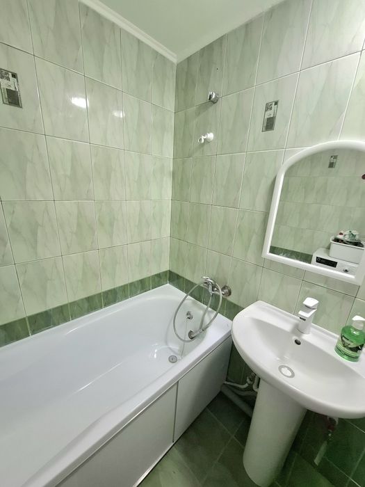 Продаж 2 кім.квартири. Намив. Лазурна